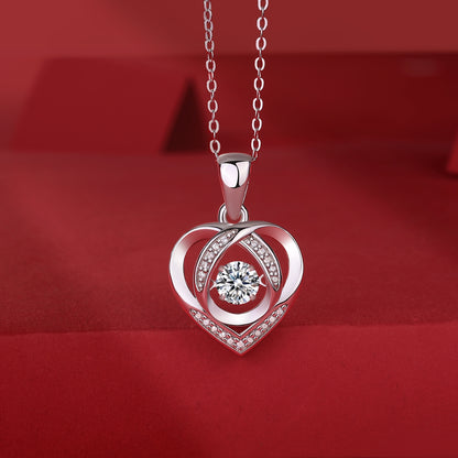 HeartSpark 18K Diamond Pendant – Luxury Gift Set