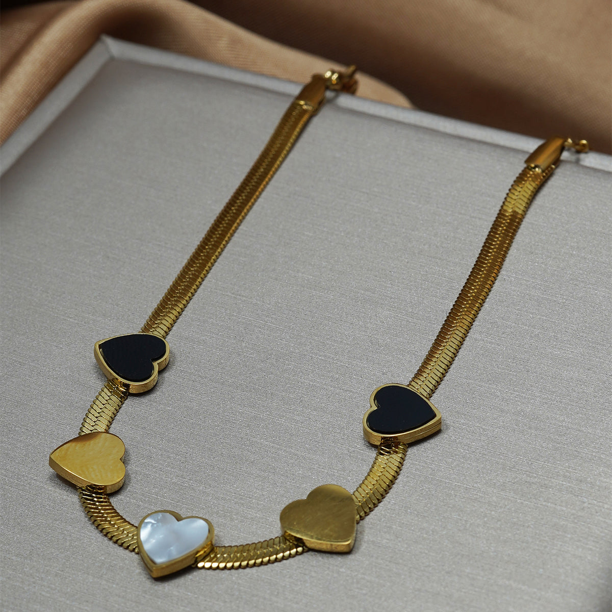 Golden Hearts Necklace & Bracelet Set – Valentine Gift Edition